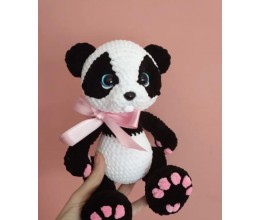 Panda rankoje